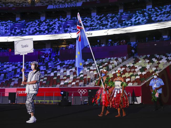 Tokyo Flag bearers Matie Stanley and Karalo Hepoiteloto Maibuca during the 2021 Opening Ceremony. Picture: Jamie Squire/Getty Images