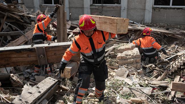 Rescuers are clearing away the debris of a heavily damaged building in Vinnytsia, Ukraine. Picture: Getty