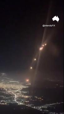 Ballistic missile attack filmed from commercial airline