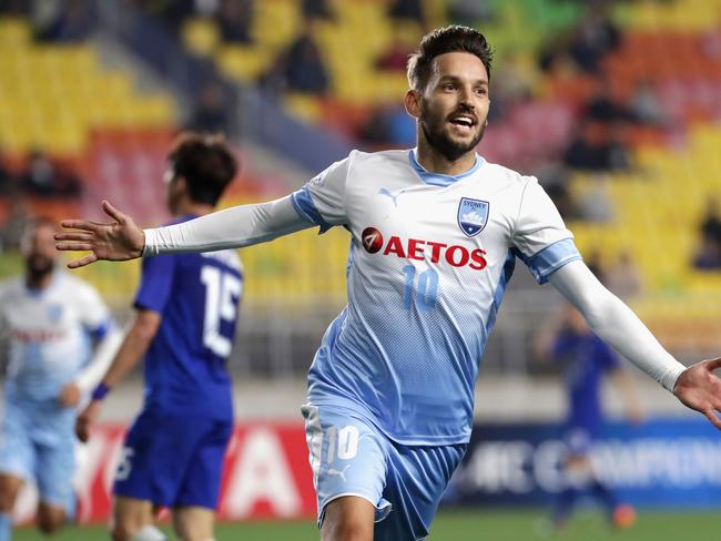 SUWON, SOUTH KOREA - APRIL 03:  Milos Ninkovic of Sydney FC celebrates scoring the opening goal during the AFC Champions League Group H match between Suwon Samsung Bluewings and Sydney FC at Suwon World Cup Stadium on April 3, 2018 in Suwon, South Korea.  (Photo by Han Myung-Gu/Getty Images)