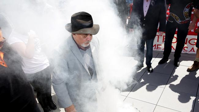 The Darug elders and several Hills Shire councillors are holding a smoking ceremony to protest the council shooting down attempts to include an acknowledgement of country in previous council meetings.