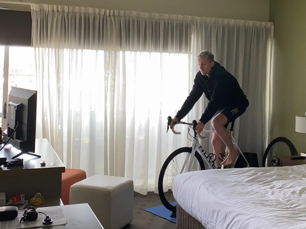 Siddle gets the kilometres into his legs while in quarantine near the Hobart airport.