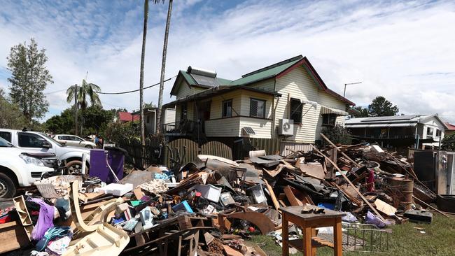 Labor is calling on Mr Morrison to announce billions of dollars worth of funding to help with the recovery. Picture: Jason O'Brien