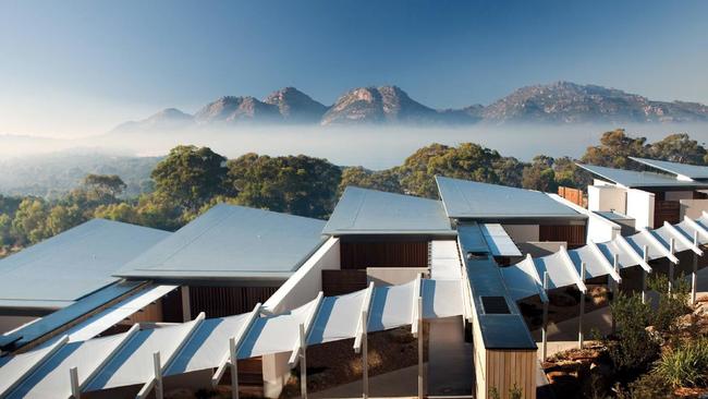 Luxury accommodation meets fine dining at Saffire Freycinet.