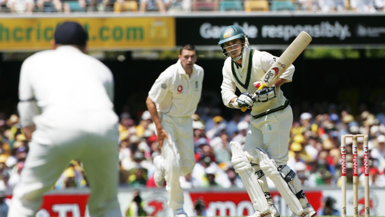 Steve Harmison starts the 2006/07 Ashes with a wide.