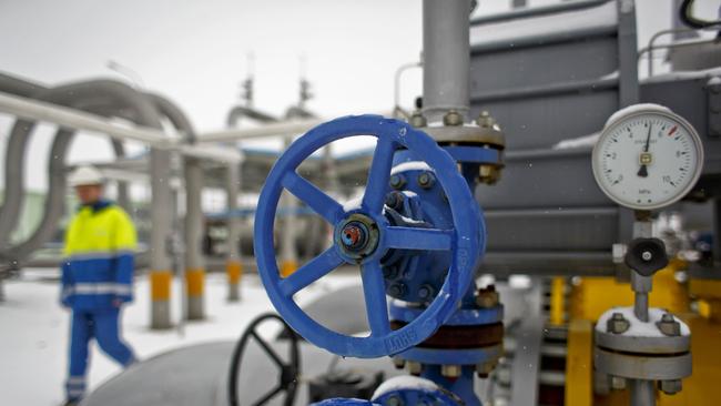 A pressure gauge and valve control wheel sits on outdoor pipework at the underground gas storage facility operated by RWE AG in Dolni Dunajovice, Czech Republic.