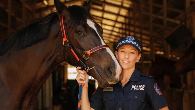 Police officer Melanie Tyndall has died after a race fall at Fannie Bay racecourse in Darwin.