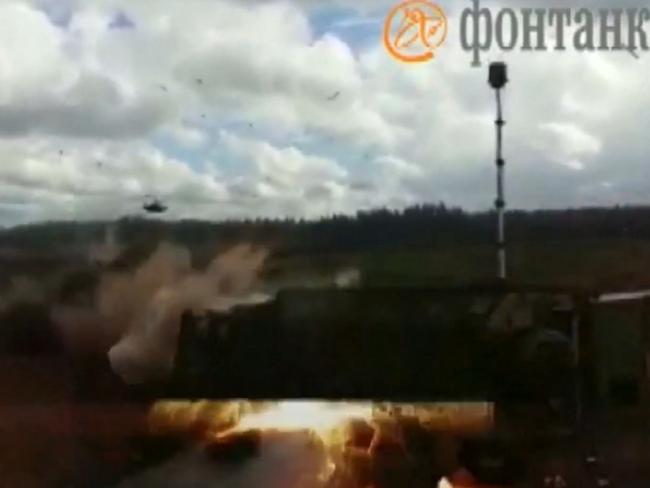 Zapad war games: Russian military helicopter fires rocket at spectators ...