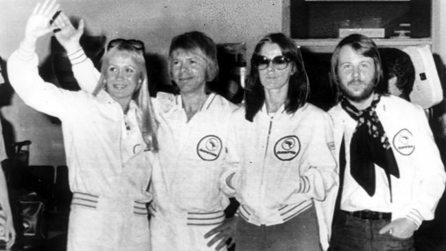 Swedish singer Agnetha Faltskog with musician Bjorn Ulvaeus, Frida Lyngstad and Benny Andersson from pop band ABBA in Sydney 28 Feb 1977. 1970s band/abba