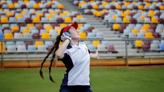 Jess Jolly 15, St Hildas at the QGSSSA schoolgirl athletics sports carnival.(Image Sarah Marshall)