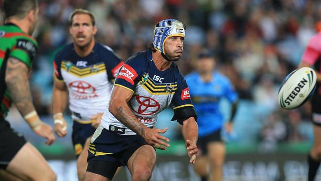 Johnathan Thurston during the South Sydney Rabbitohs v North Queensland Cowboys round 24 NRL game at ANZ Stadium, Homebush. pic Mark Evans