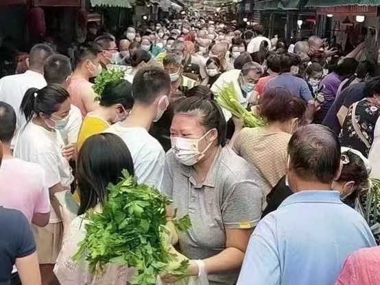 The city of Chengdu are panic buying. Authorities had initially sought to quash talk of a looming lockdown. Picture: Twitter. Picture: Twitter