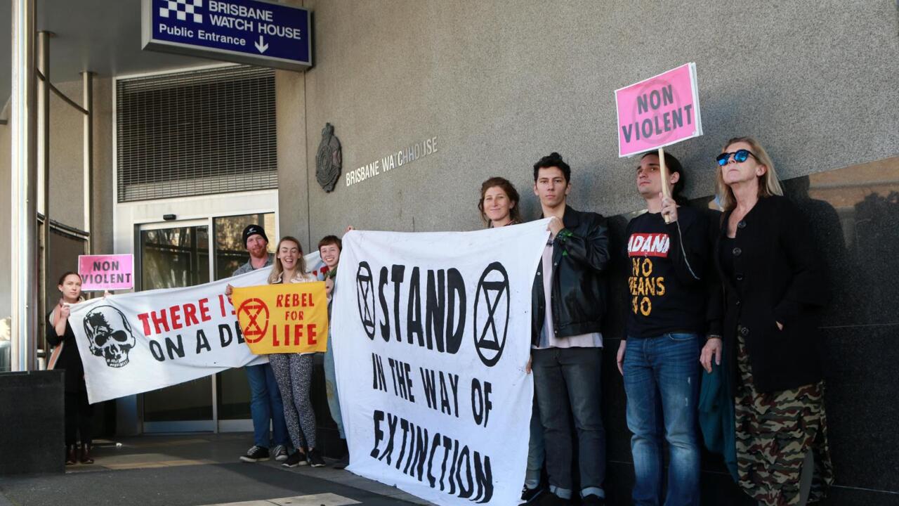 Seven Brisbane climate protestors arrested