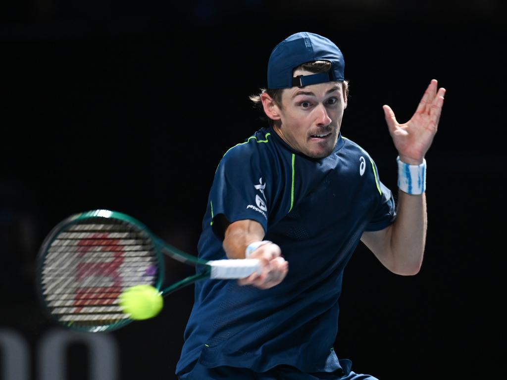 Alex de Minaur plays a forehand against Jakub Mensik during their quarterfinal of the Erste Bank Open 2024. (Photo by Thomas Kronsteiner/Getty Images)