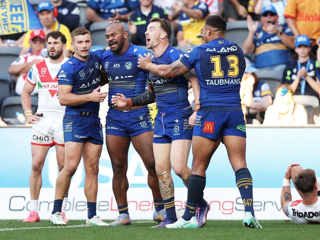 Maika Sivo celebrates a try. (Photo by Matt King/Getty Images)