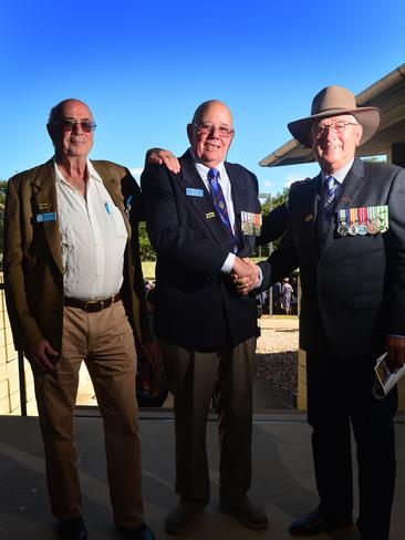 Emotional photo gallery of Townsville soldiers | The Advertiser