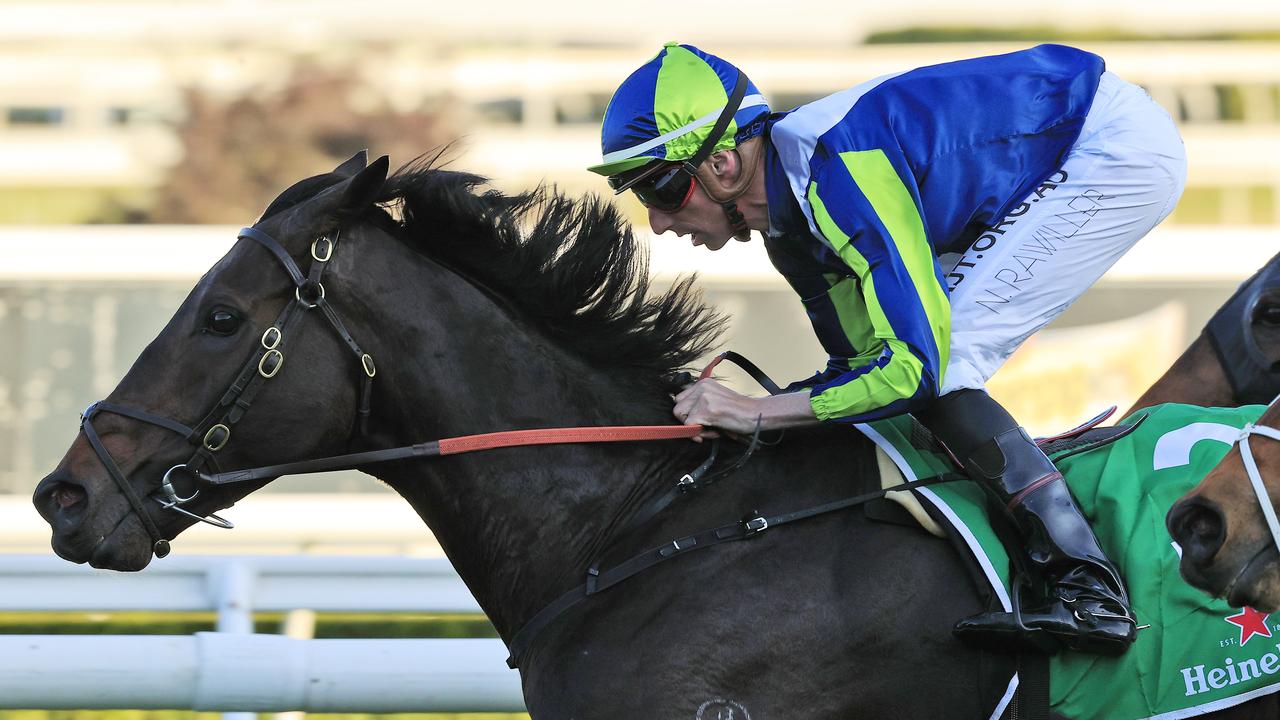 Sydney Racing - Epsom Day