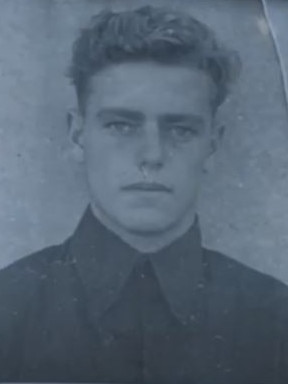 Robert Driver at 16 when he joined the RAAF.