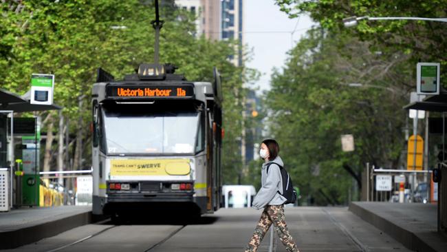 Most Melburnians are wearing masks correctly. Picture: Andrew Henshaw.