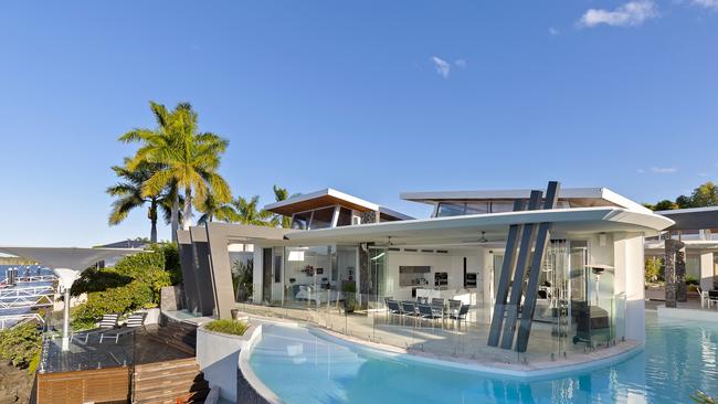 7402 Marine Dr East, Sanctuary Cove