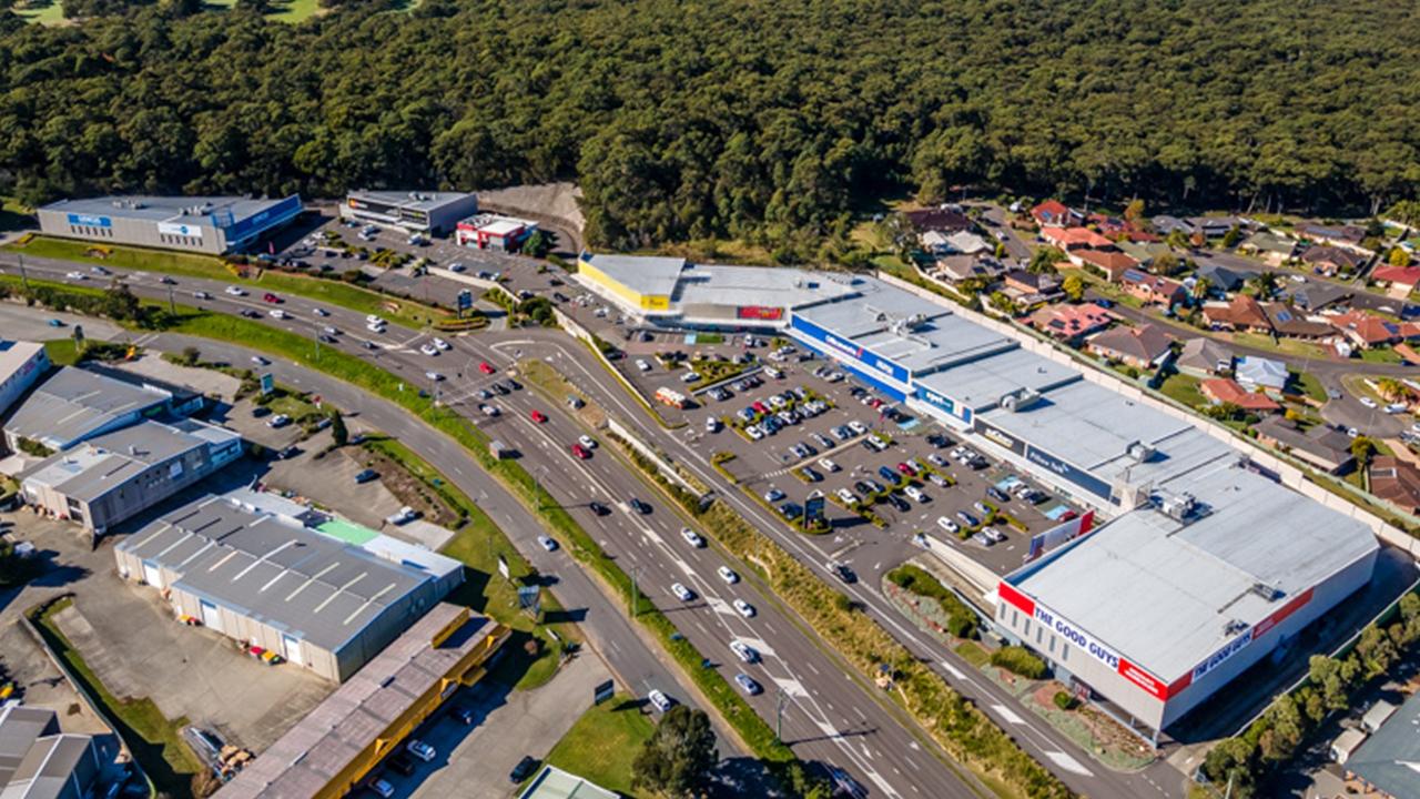 Banjo buys shopping hub as property legacy shines