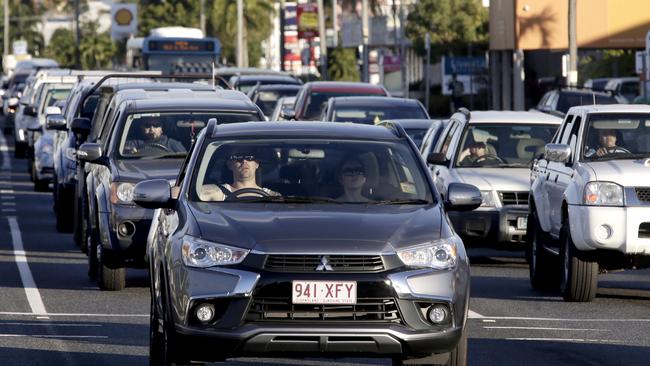 Traffic on the Captain Cook Highway pinch points in Cairns North PICTURE: ANNA ROGERS