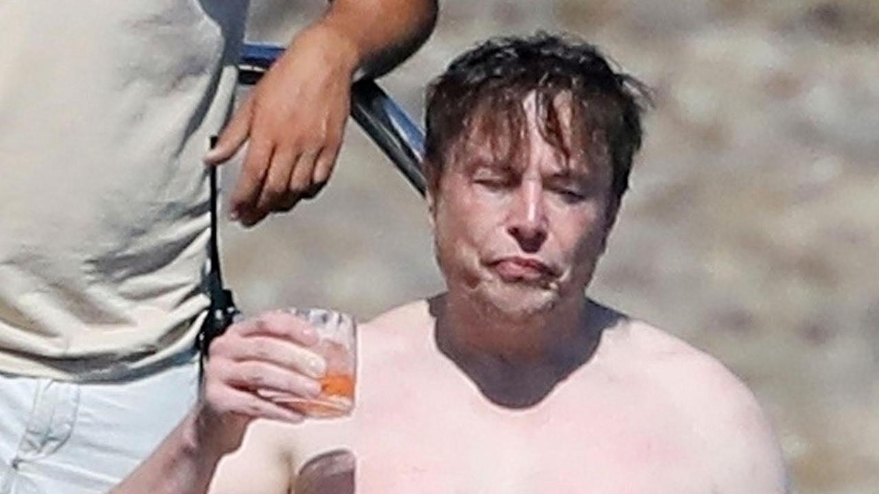 Elon Musk Shirtless On Holiday Billionaire Spotted In Mykonos Photos 4815