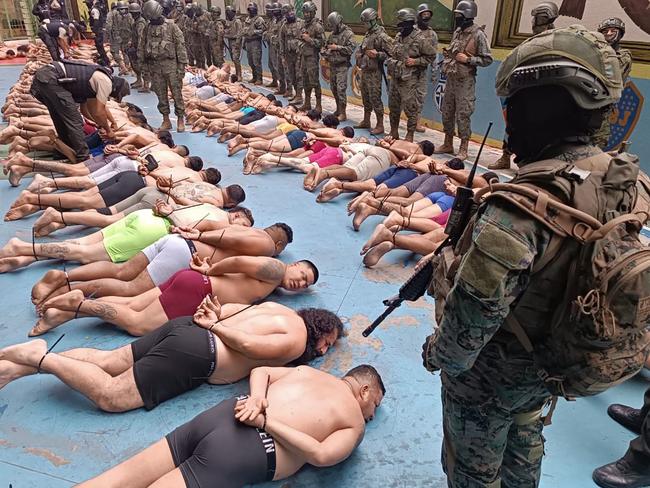 Handout picture released by the Ecuadorean Armed Forces taken during a joint operation by the Police and the Military at the Zonal Penitentiary No 8 in Guayaquil, Ecuador, on August 12, 2023. A 4.000-stong joint force carried out a security operation in the prison in the framework of the state of emergency declared in the country on August 10, following the assassination of popular presidential candidate Fernando Villavicencio. Ecuador, located between major cocaine producers Colombia and Peru and with laxer controls, has made it a new nerve centre for the global drug trade. Hundreds have been killed -- some dismembered or burned to death -- in a gang war that largely plays out in the country's prisons, mainly in Guayaquil, in the battle for control of drug routes. (Photo by Ecuadorean Armed Forces / AFP) / RESTRICTED TO EDITORIAL USE - MANDATORY CREDIT "AFP PHOTO / ECUADOREAN ARMED FORCES" - NO MARKETING - NO ADVERTISING CAMPAIGNS - DISTRIBUTED AS A SERVICE TO CLIENTS