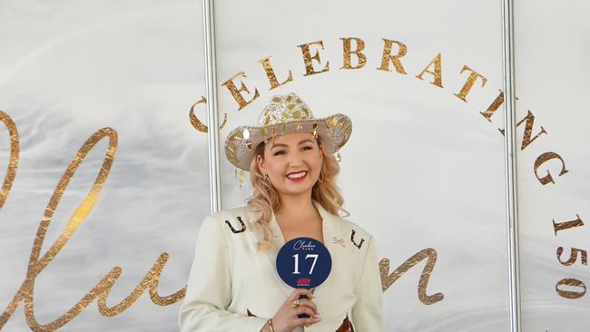 Ladies Day socials at Cluden. Fashions on the Field. Picture: Evan Morgan