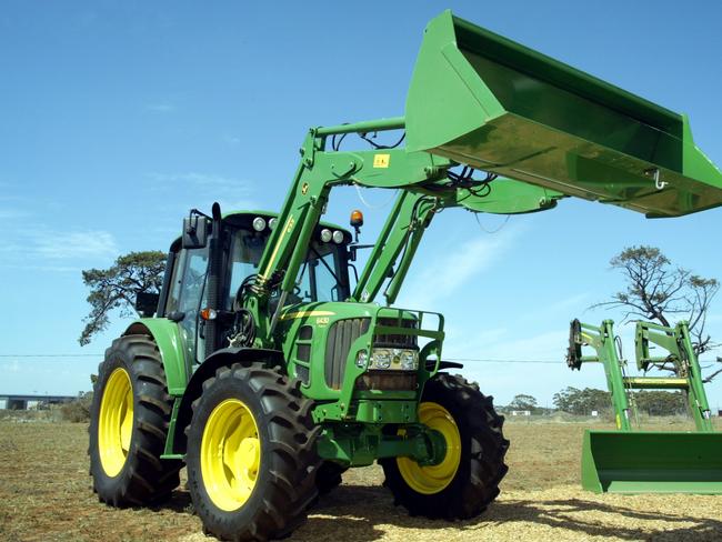 John Deere. Tractor Launch. 6430 Front End Loader. Dealers discuss front-end loader units on the newly released tractors.