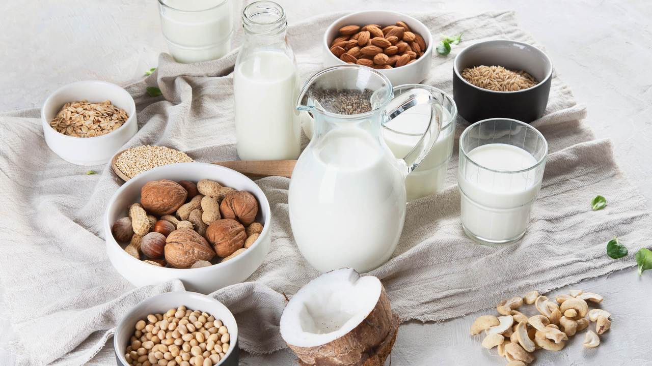 The healthiest plant milks you can buy at the supermarket | body+soul