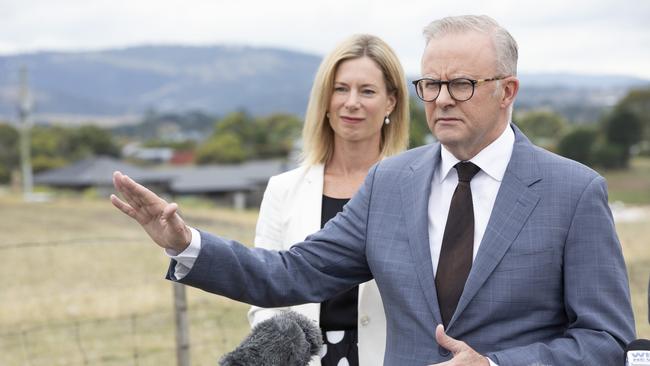 HOBART, AUSTRALIA - NewsWire Photos - JANUARY 15, 2025:, Prime Minister Anthony Albanese appears at a press conference in Hobart. Picture: NewsWire / Eddie Safarik