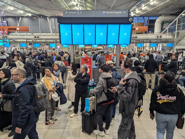 Weekend Telegraph. 19, July, 2024., Crowds at Sydney Domestic Airport, Terminal 2 caused by a global technology outage today., Picture: Justin Lloyd.