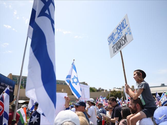 Thousands also attended a pro-Israel rally on Sunday. PICTURE: NCA NewsWire