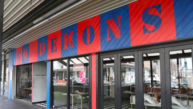 Mr Burbank’s Chapel St bar decked out ahead of Saturday’s AFL grand final. Picture: David Crosling