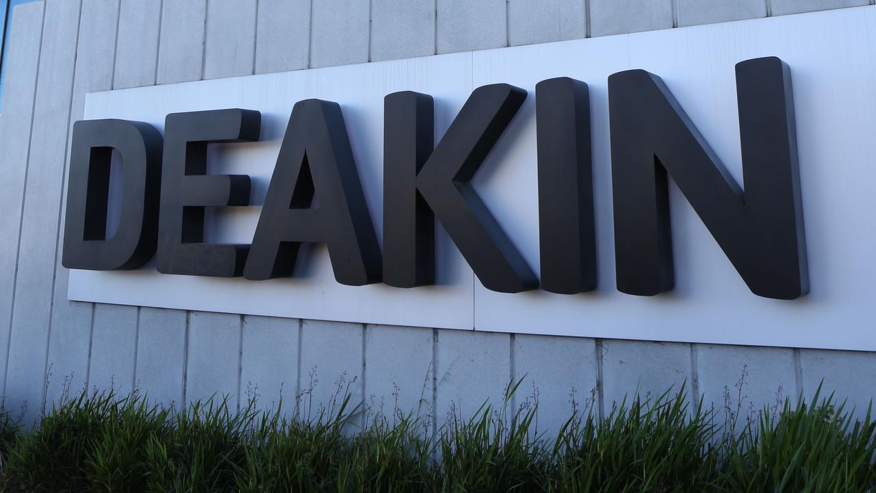 Deakin Uni lecturer alleges he will be illegally sacked The