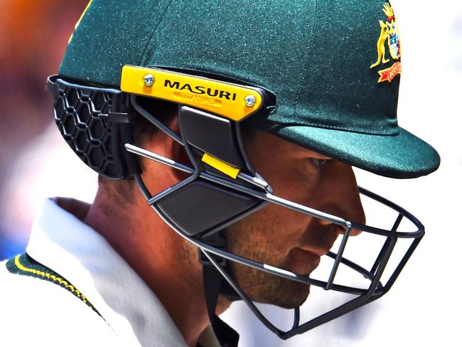 Australia's batsman Joe Burns walks off after his dismissal on the third day of the second cricket Test match between Australia and India at the MCG in Melbourne on December 28, 2020. (Photo by WILLIAM WEST / AFP) / --IMAGE RESTRICTED TO EDITORIAL USE - STRICTLY NO COMMERCIAL USE--