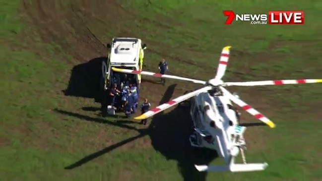 Man reportedly loses leg in workplace accident at Sydney factory (7 News)