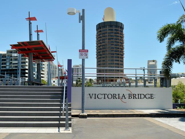 Generic Townsville;  Victoria Bridge