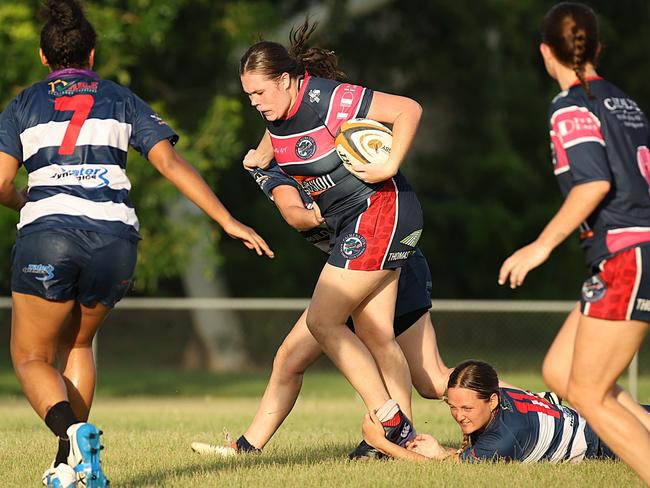 Meighan Barker makes a run during Round 10 of the Women's competition. Picture: From The Sideline Sports Photography.