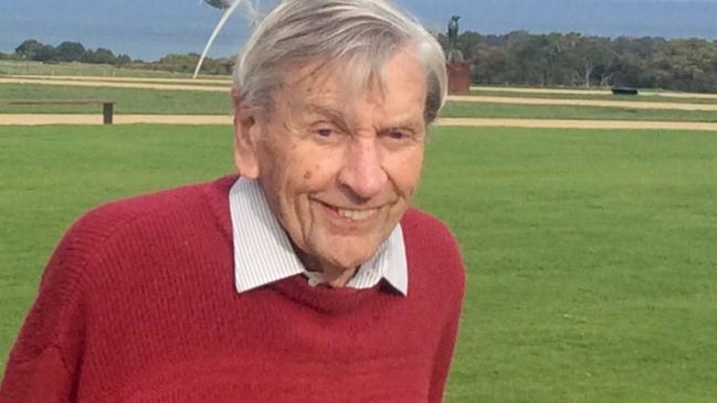 The body of missing Toorak man Ronald McMaster has been found following a police search of more than a week.