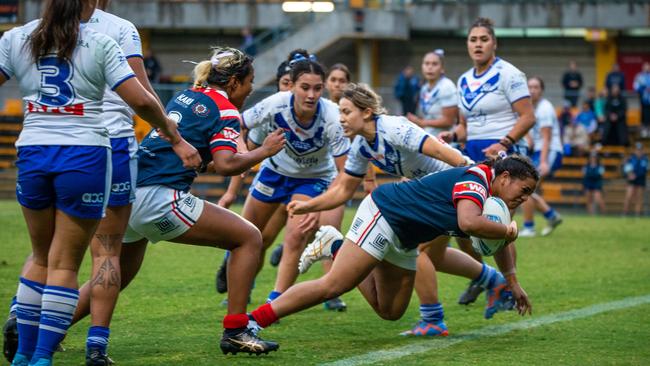 Jaydah Tofae crashes her way over for a try, Tarsha Gale Cup, last year Picture: Thomas Lisson