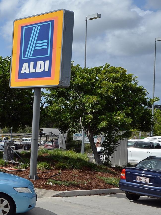 The Gympie Aldi supermarket entrance.