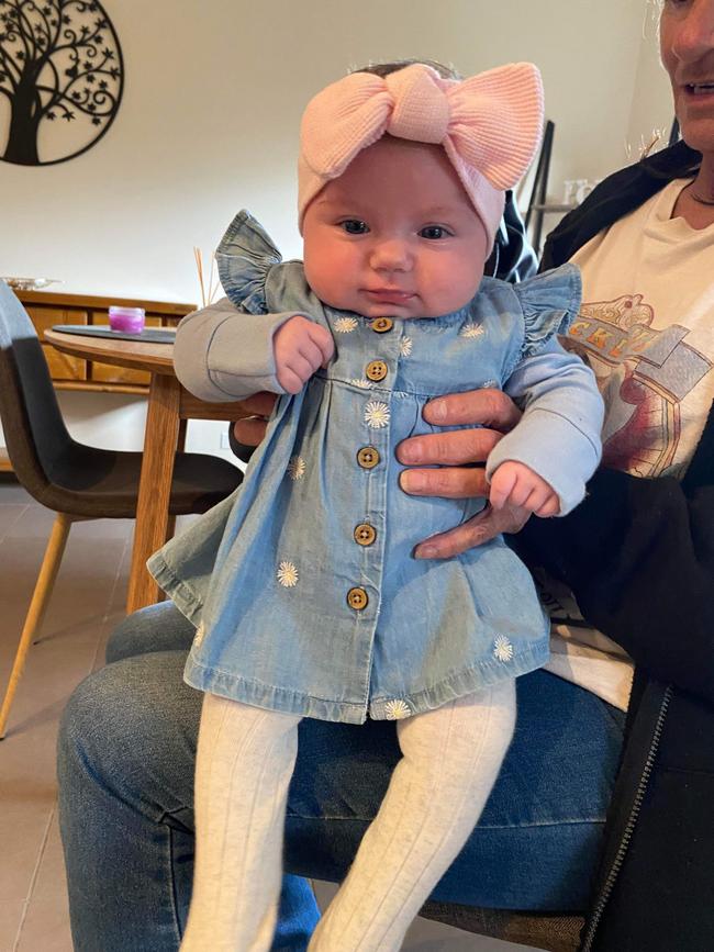 Annaleiah Brunt. Fourteen weeks old. She’s is the most happiest baby always laughing and smiling.