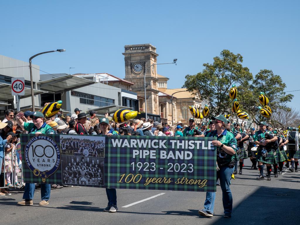 Warwick Thistle Pipe Band. Grand Central Floral ParadeCarnival of FlowersSaturday September 16, 2023