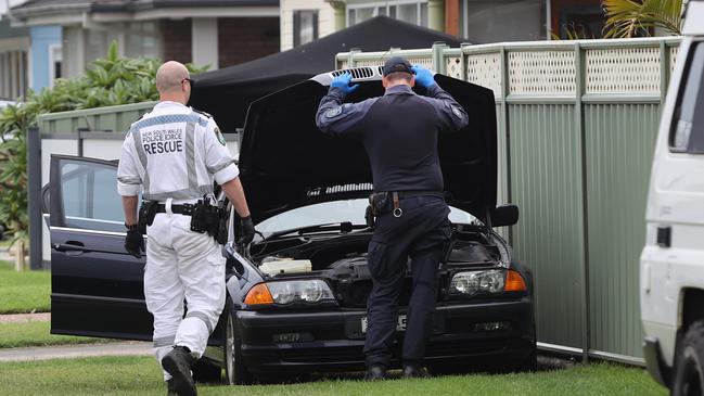 Nazi flag, police uniform in gunman’s house: cops