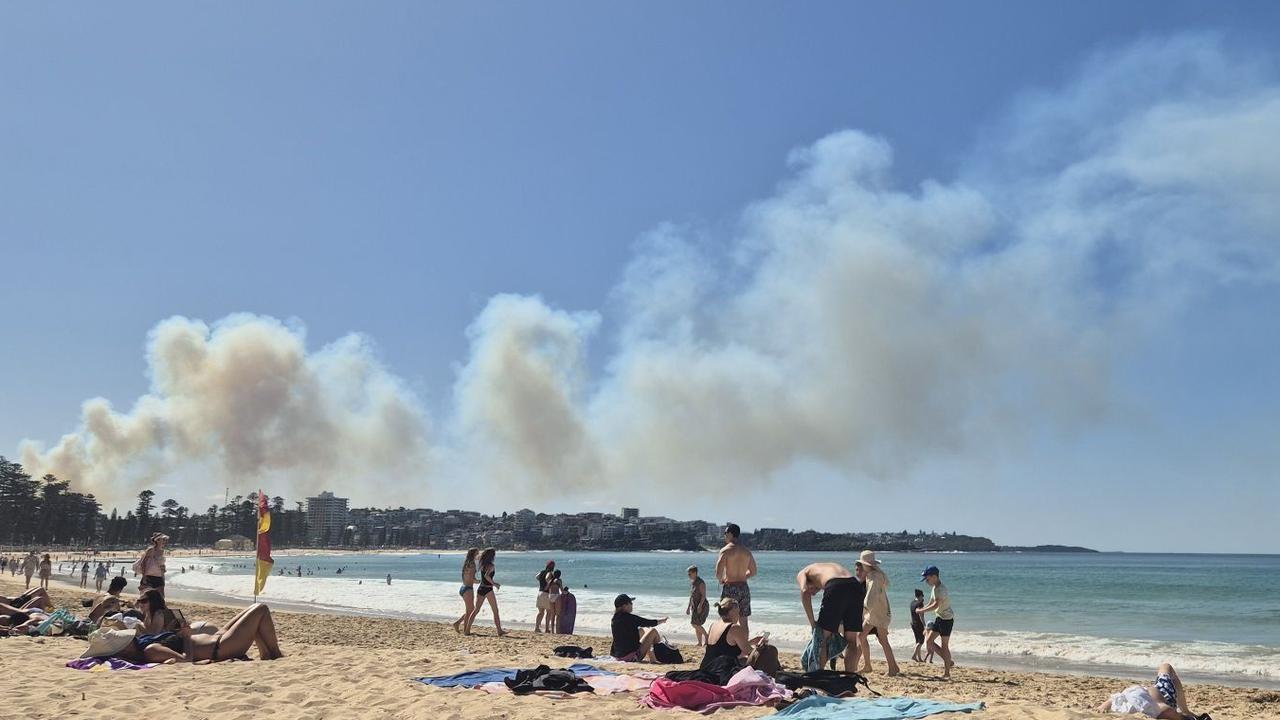 The bushfire was seen across the Northern Beaches. Pic Supplied.