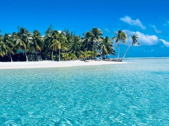 Tropical bliss in the lagoons of Aiutaki.