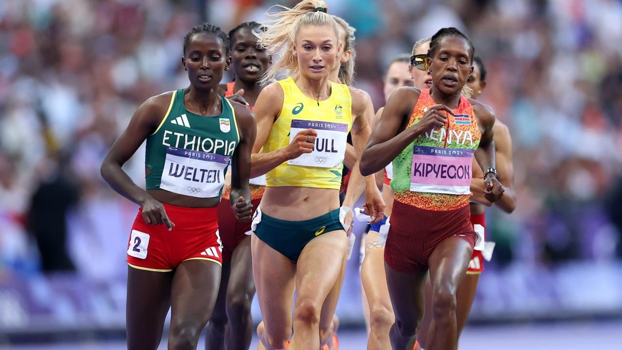 Faith Kipyegon of Team Kenya Diribe Welteji of Team Ethiopia and Jessica Hull of Team Australia. Photo by Michael Steele/Getty Images