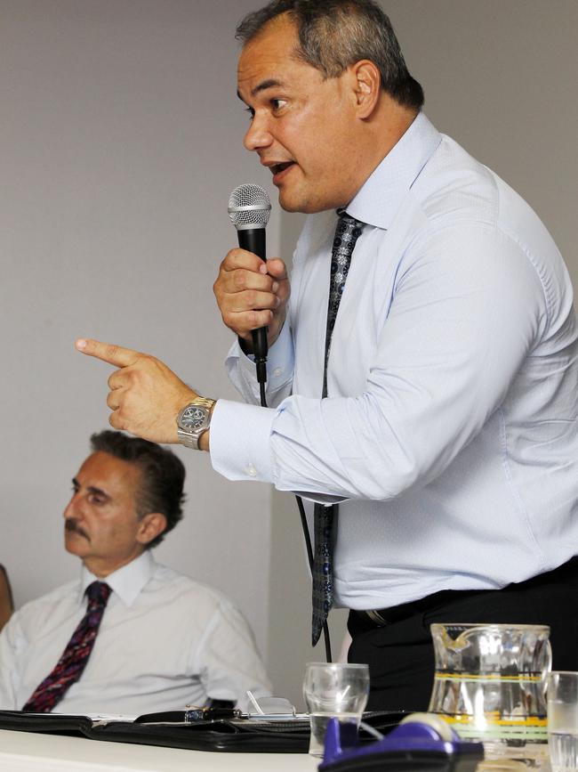 Mayoral Candidates at the Paradise Point Community Centre in 2012. Tom Tate gives Eddy Sarroff a blast.